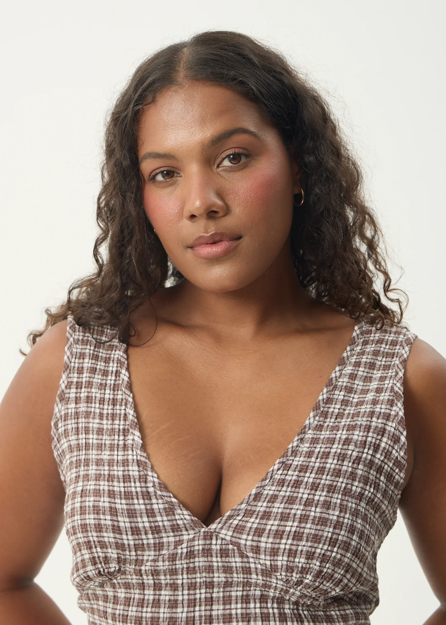 AFENDS Womens Tully - Seersucker Maxi Dress - Base Coffee Check - Image 13